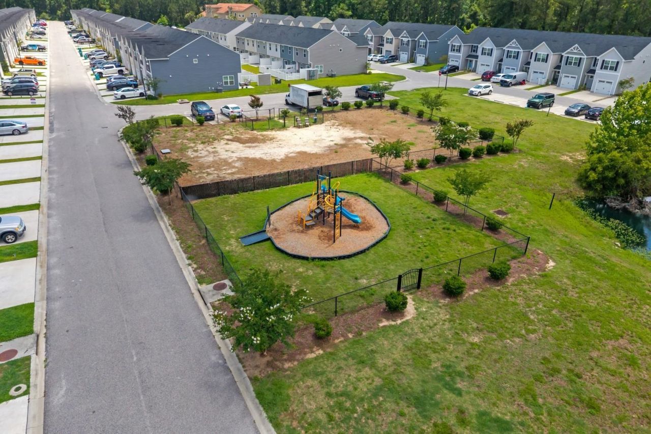 142 Villa Grande St.  Photo 39