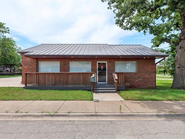 111 N Baker Street, Unit B, Granbury, TX 76048