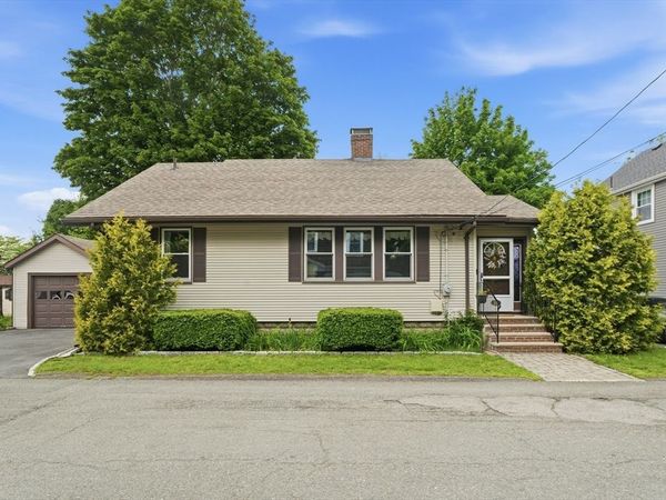 15 Ellsworth Terrace, Lynn, MA 01904