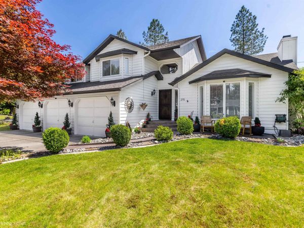 215 W Elcliff Ave, Spokane, WA 99218