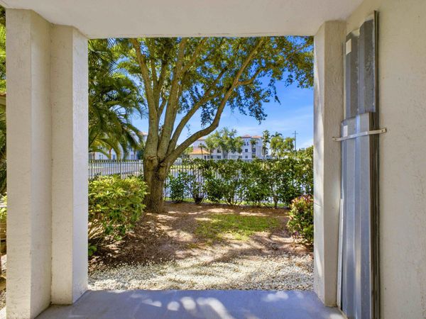 11041 Legacy Boulevard, Unit 103, Palm Beach Gardens, FL 33410