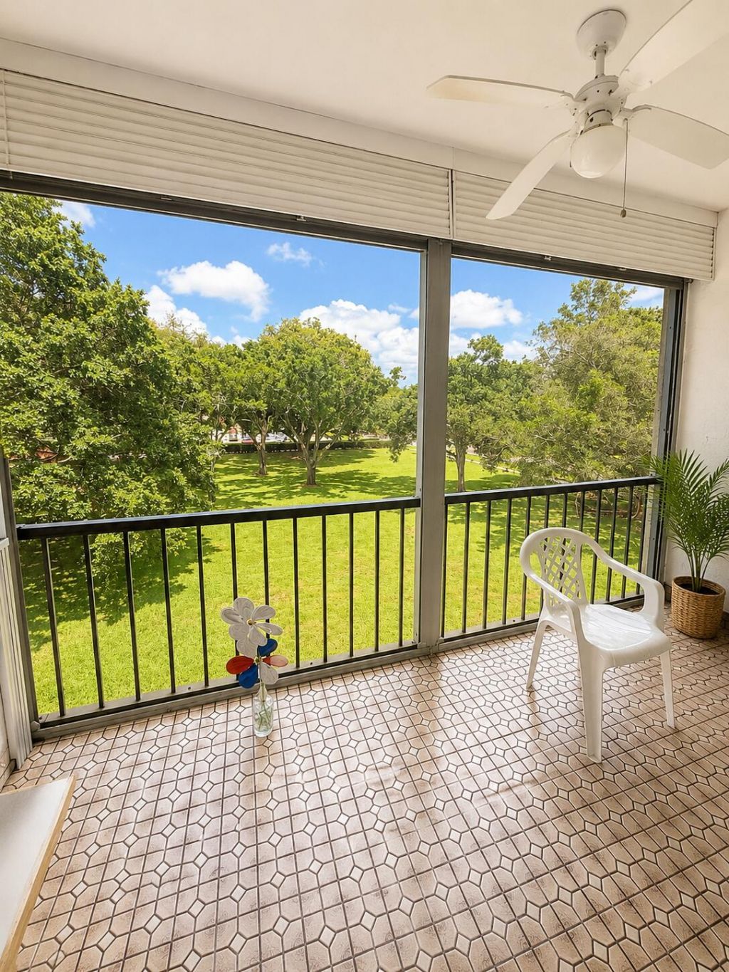 8990 S Hollybrook Boulevard, Unit 302, Pembroke Pines, FL 33025 Photo