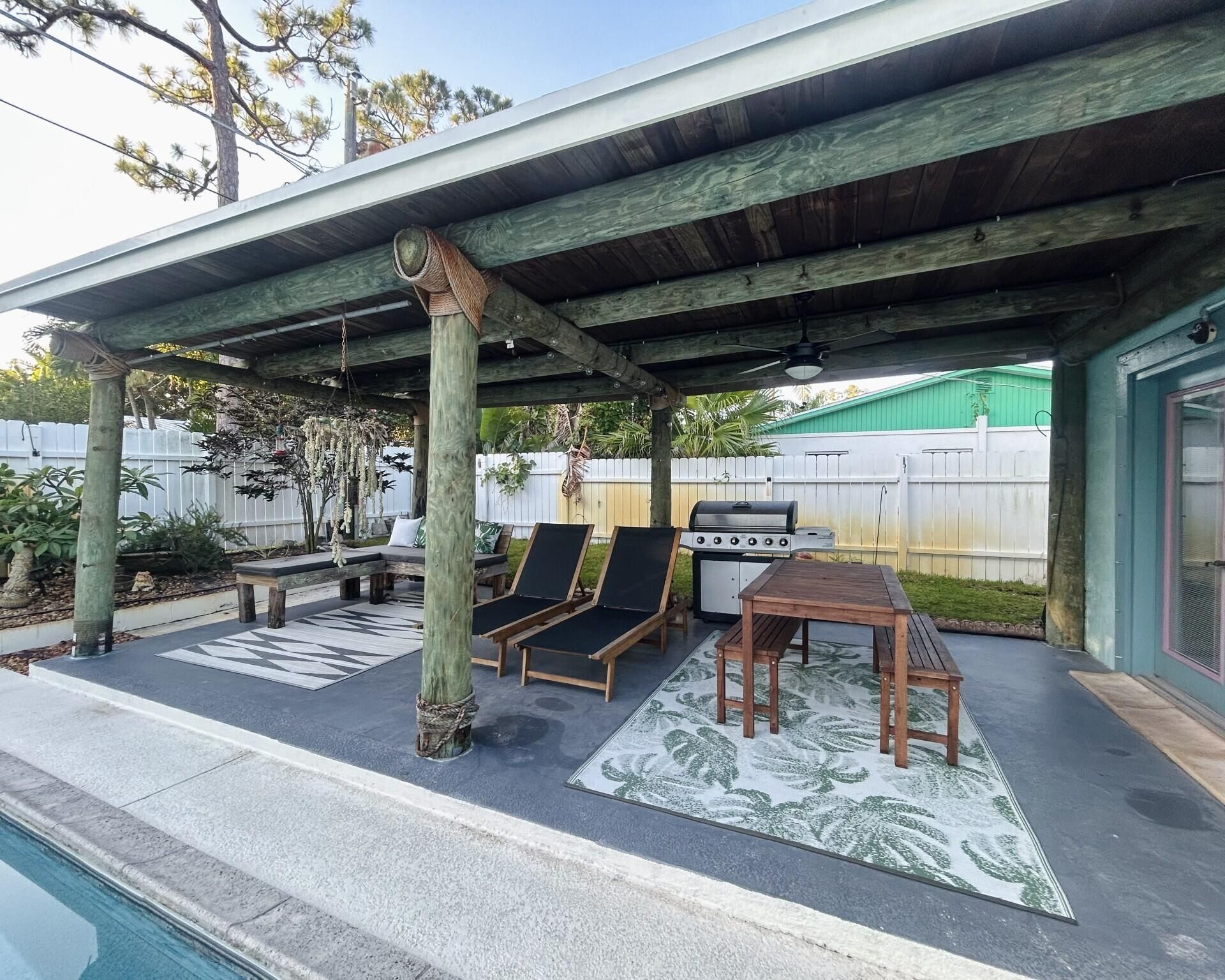 1301 SE Sandpiper Lane, Stuart, FL 34996 Photo
