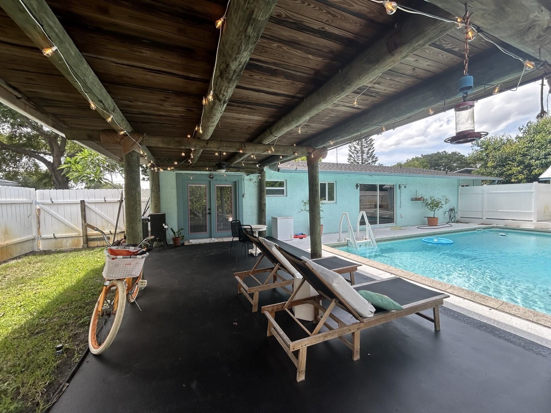 1301 SE Sandpiper Lane, Stuart, FL 34996 Photo