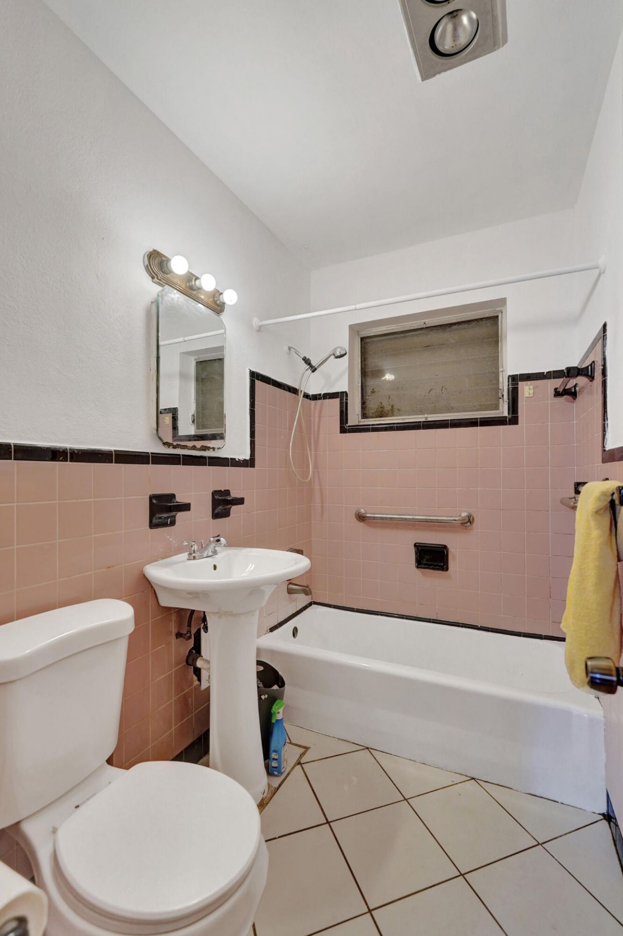 4111 SW 32nd Drive, West Park, FL 33023 Photo