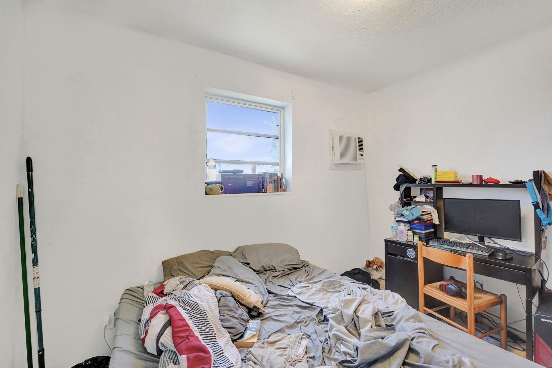 4111 SW 32nd Drive, West Park, FL 33023 Photo