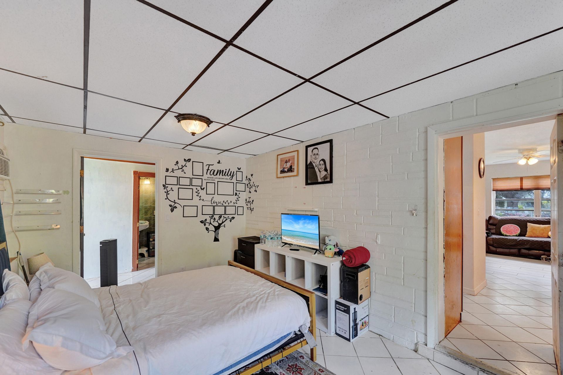 4111 SW 32nd Drive, West Park, FL 33023 Photo