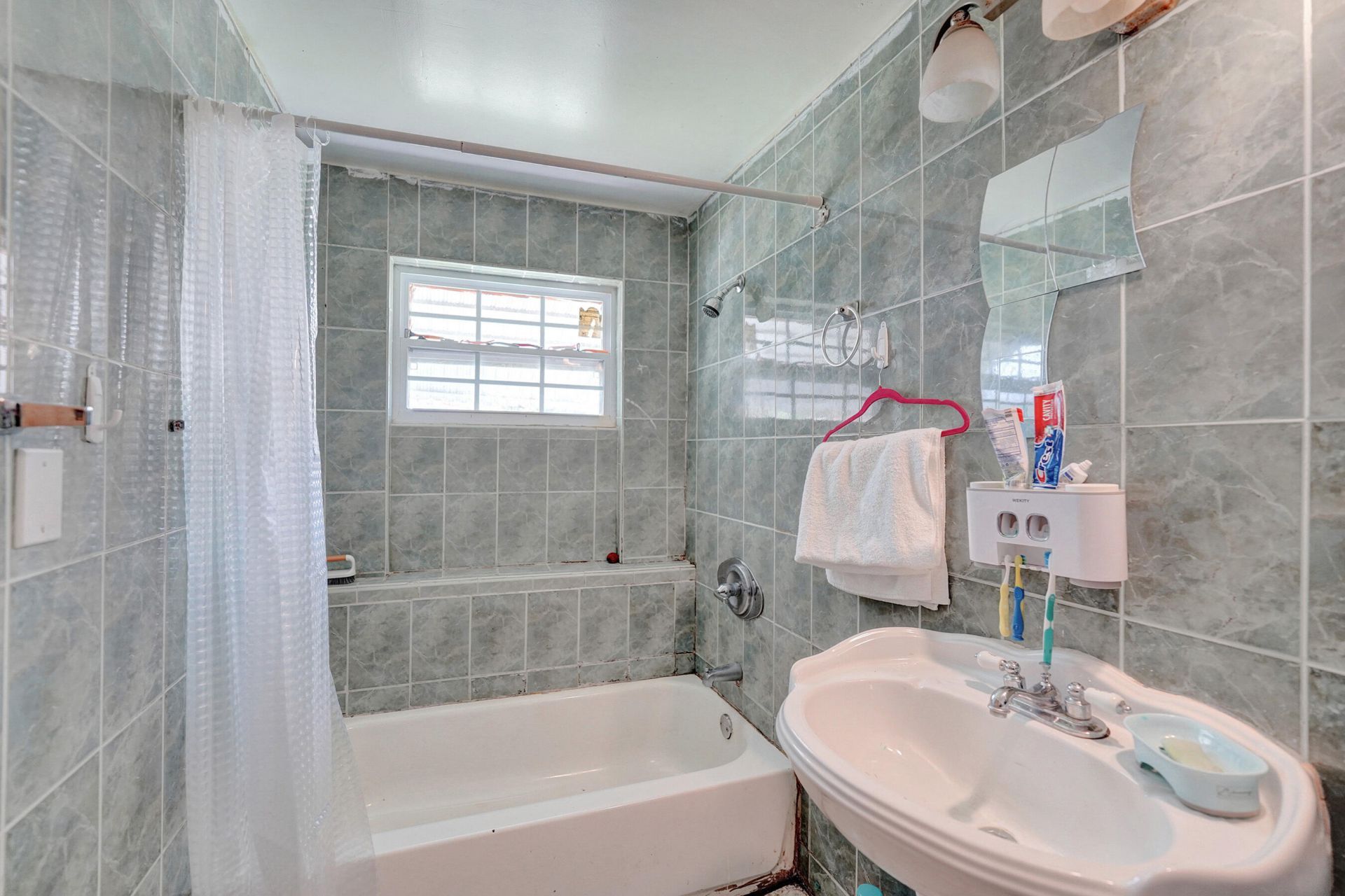 4111 SW 32nd Drive, West Park, FL 33023 Photo