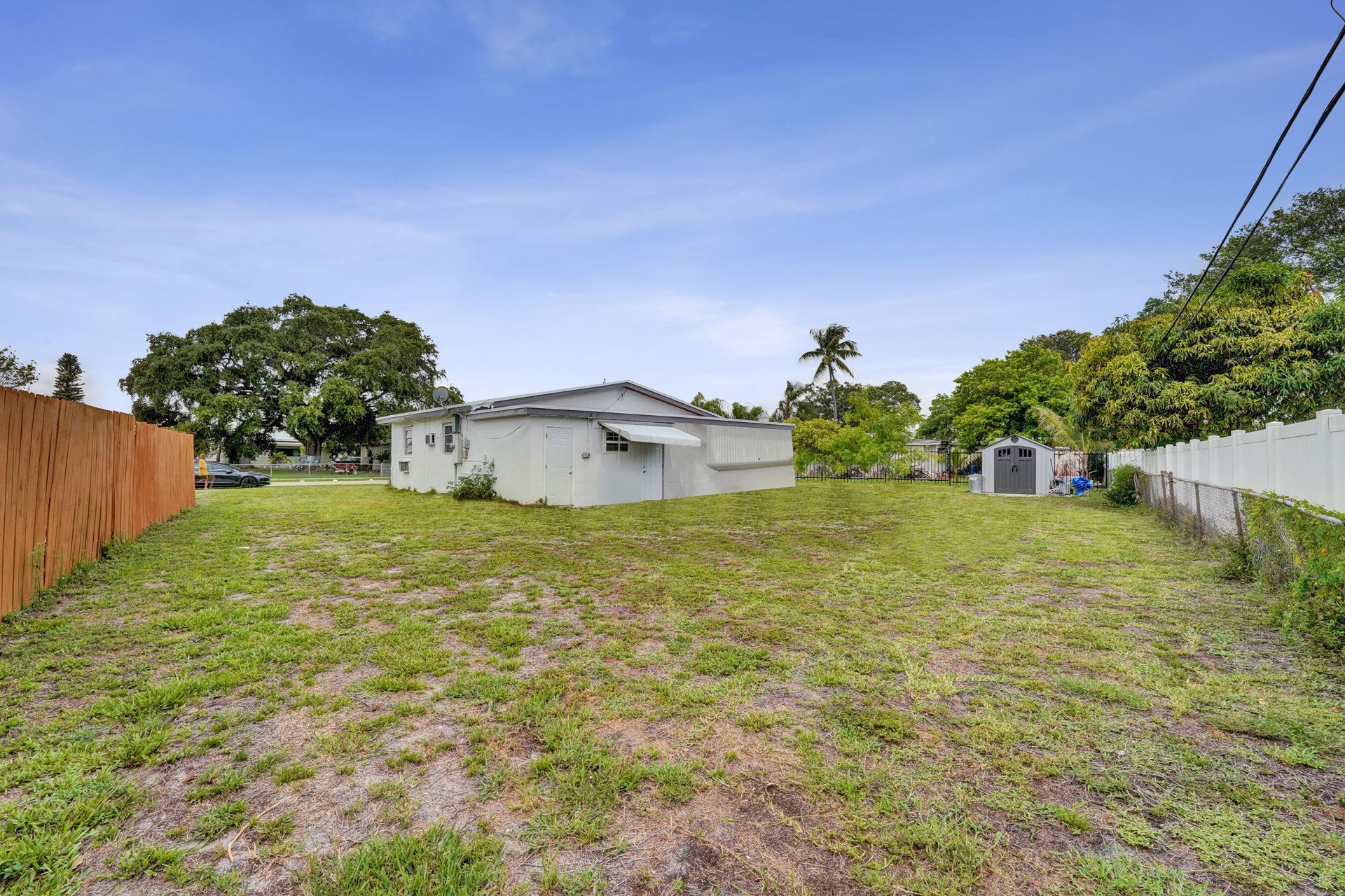 4111 SW 32nd Drive, West Park, FL 33023 Photo