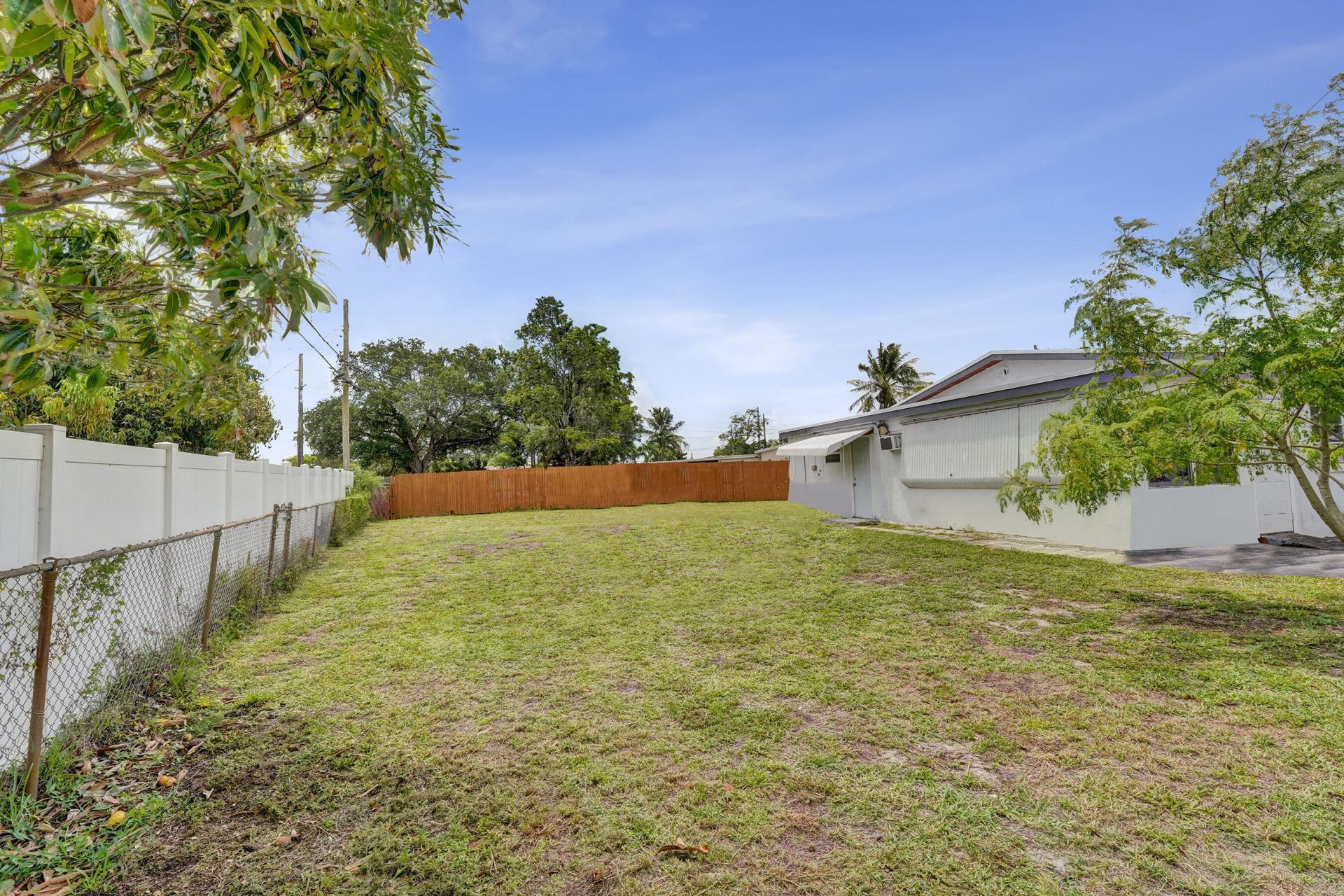 4111 SW 32nd Drive, West Park, FL 33023 Photo