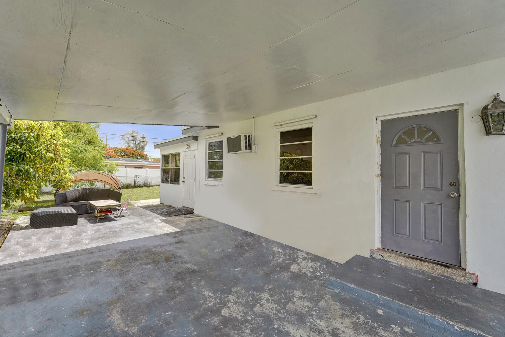 4111 SW 32nd Drive, West Park, FL 33023 Photo