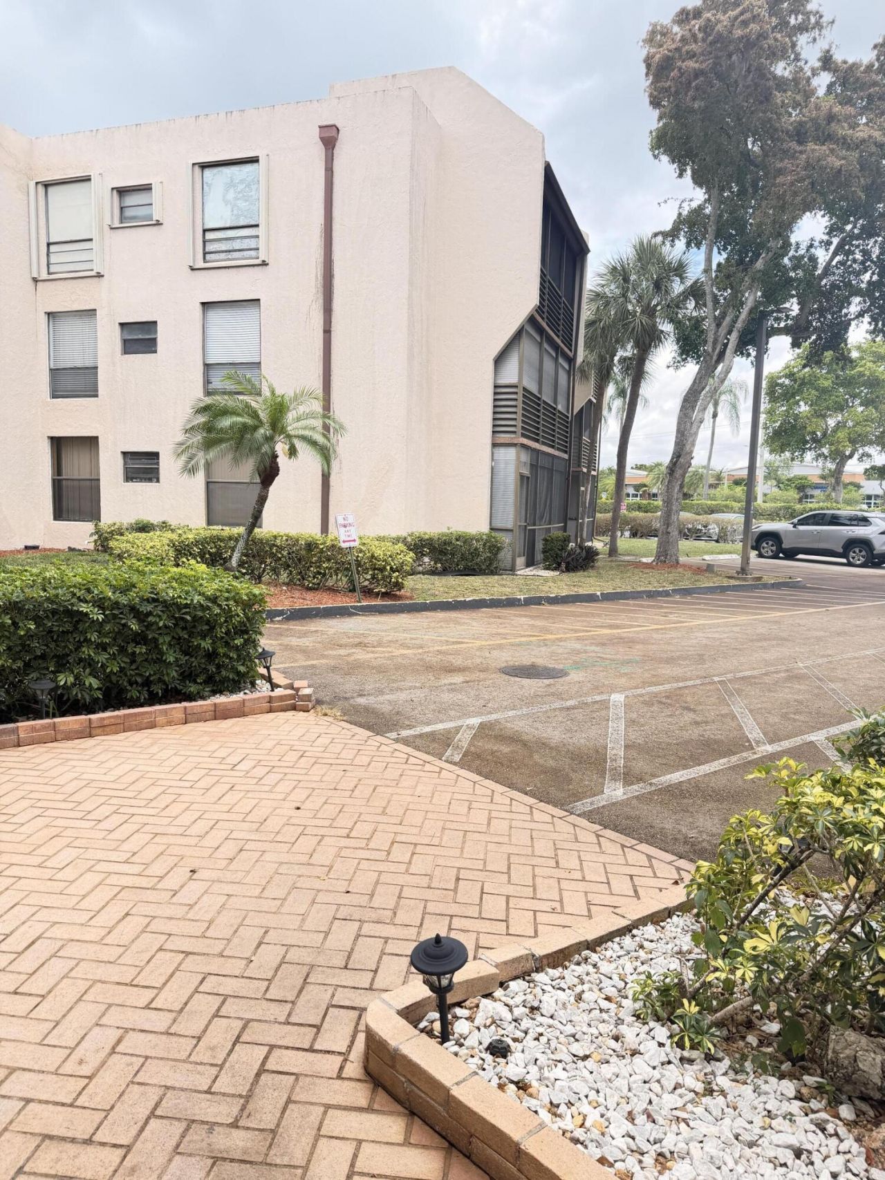 6451 N University Drive, Unit Apt 212, Tamarac, FL 33321 Photo