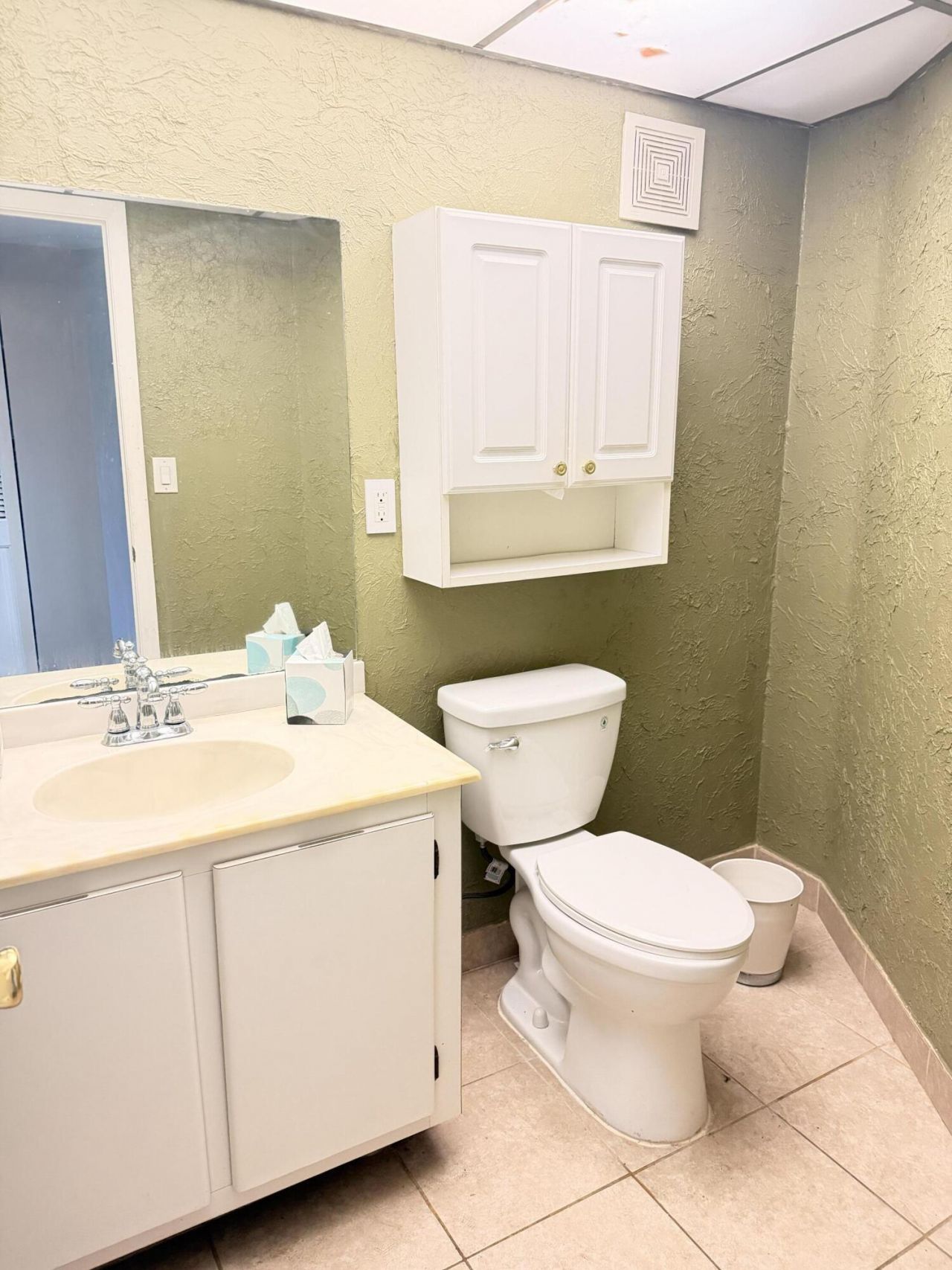 6451 N University Drive, Unit Apt 212, Tamarac, FL 33321 Photo
