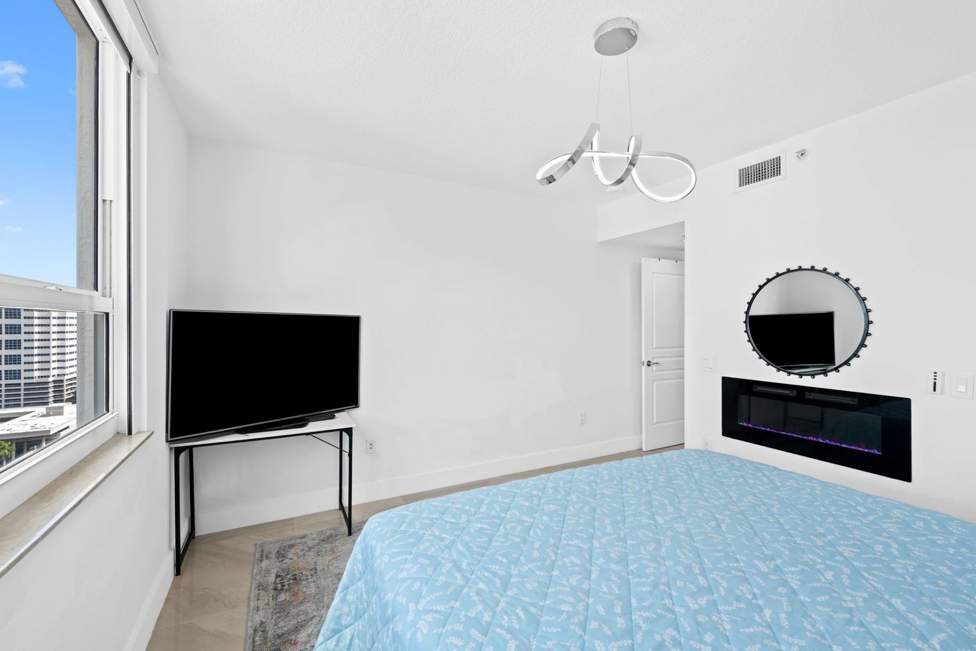 350 SE 2nd Street, Unit 2280, Fort Lauderdale, FL 33301 Photo