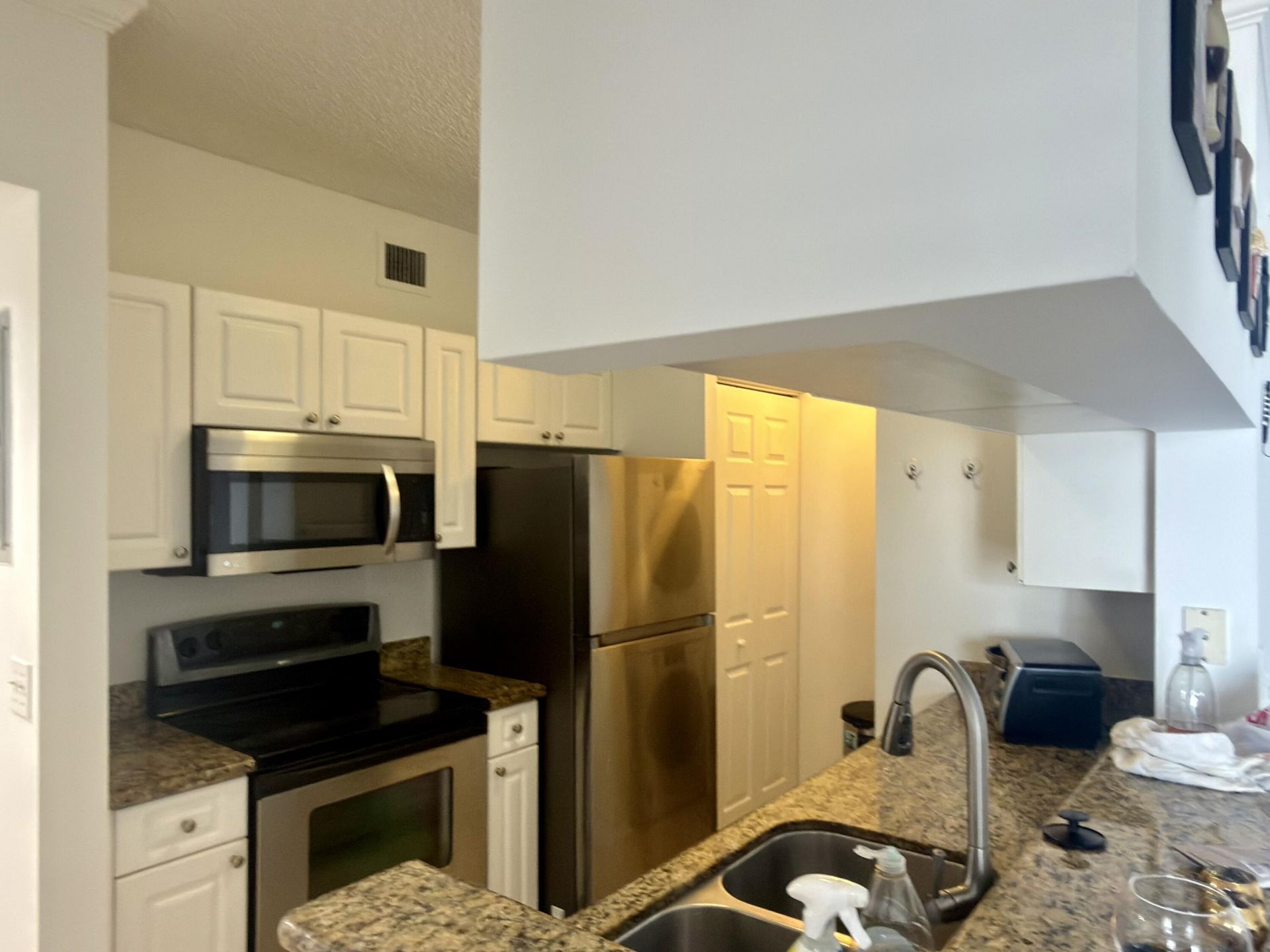 17100 N Bay Road, Unit 1911, Sunny Isles Beach, FL 33160 Photo