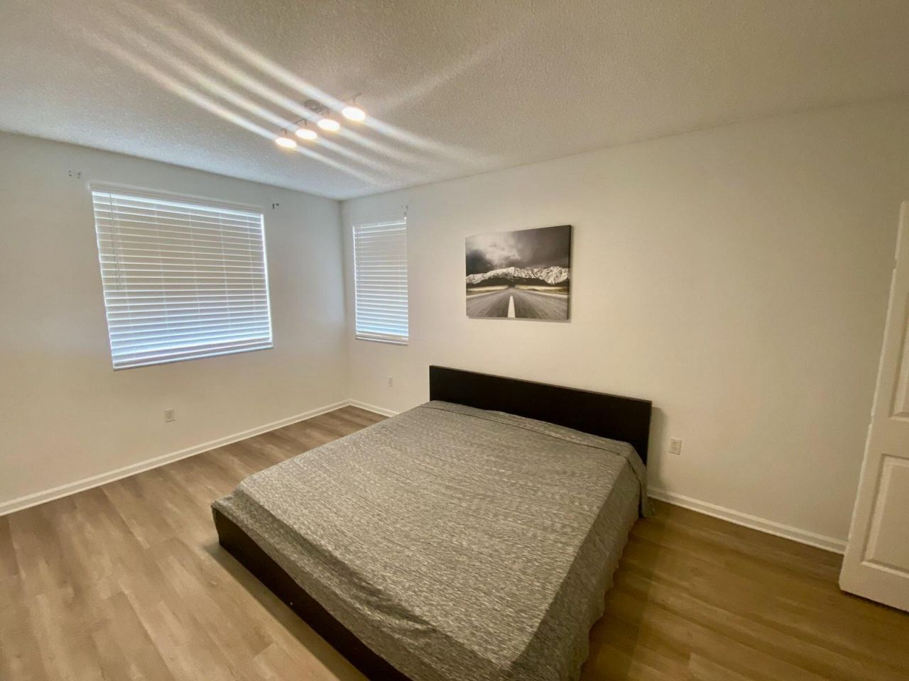 17100 N Bay Road, Unit 1911, Sunny Isles Beach, FL 33160 Photo