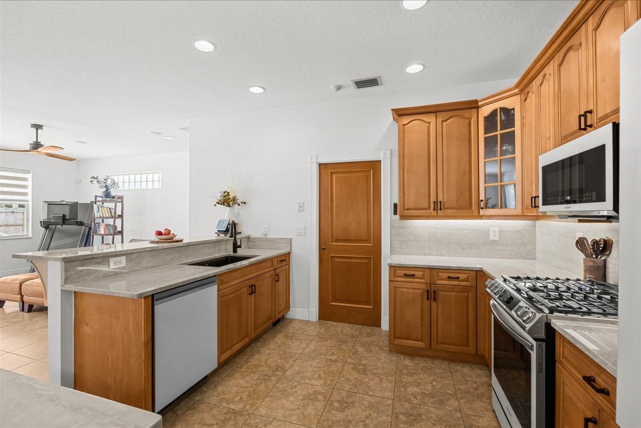 1456 SW Devera Avenue, Port Saint Lucie, FL 34953 Photo