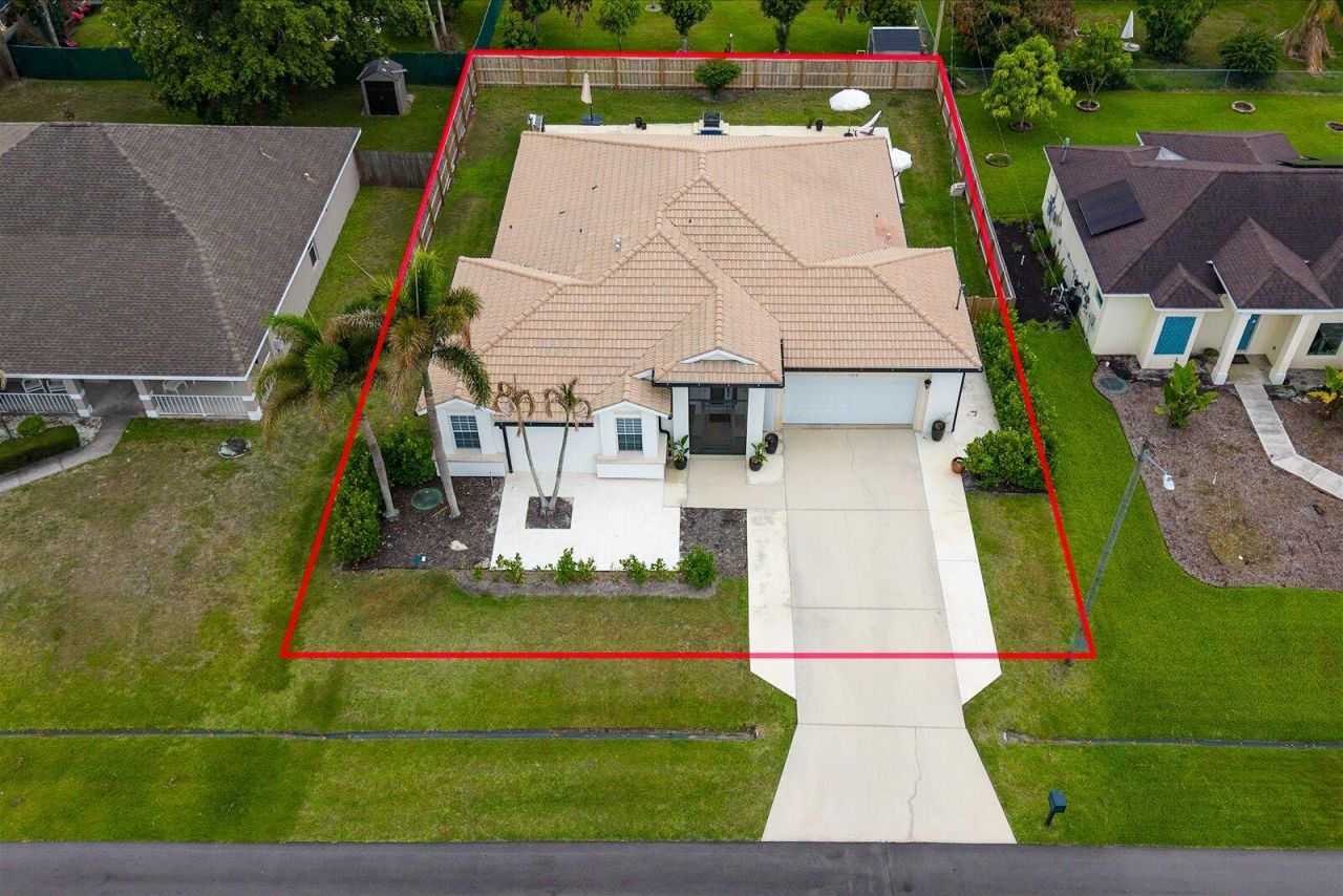 1456 SW Devera Avenue, Port Saint Lucie, FL 34953 Photo