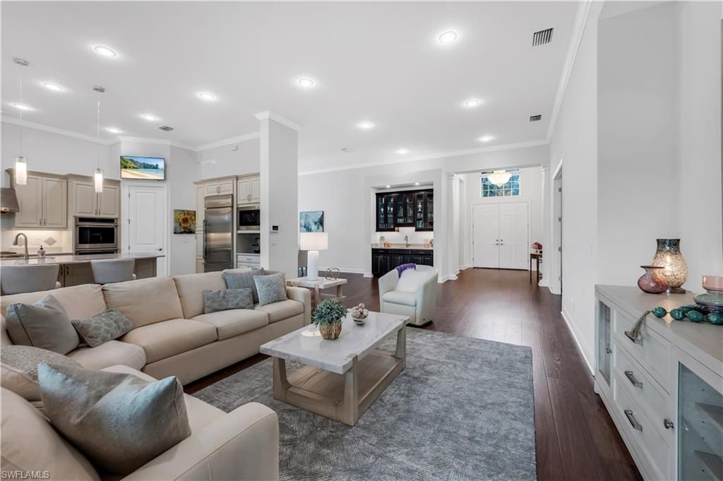 9509 Montelanico Loop, Naples, FL 34119 Photo