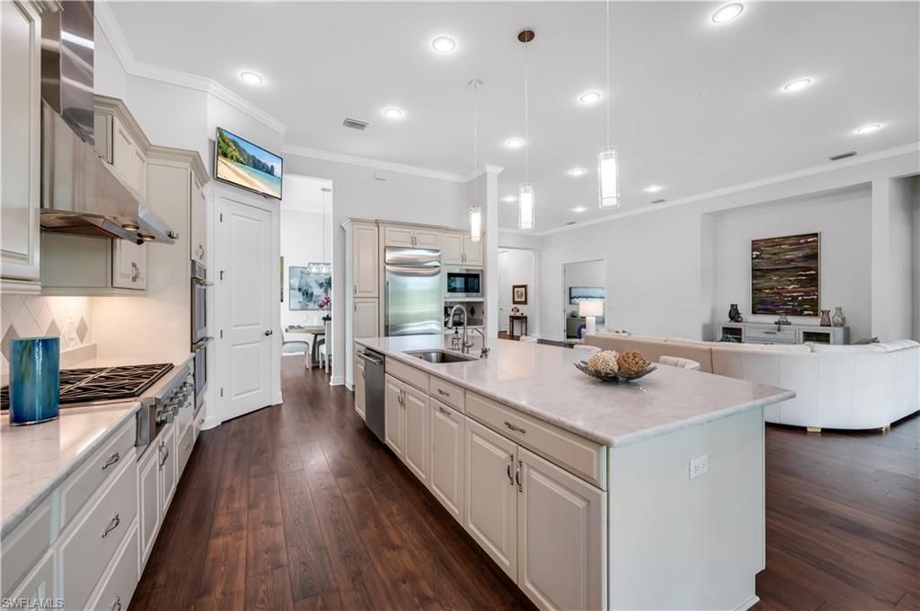 9509 Montelanico Loop, Naples, FL 34119 Photo