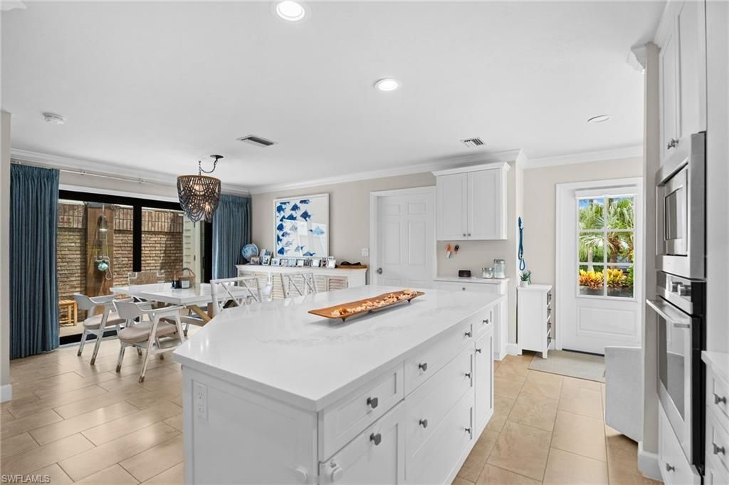 4008 Crayton Rd, Unit A1, Naples, FL 34103 Photo