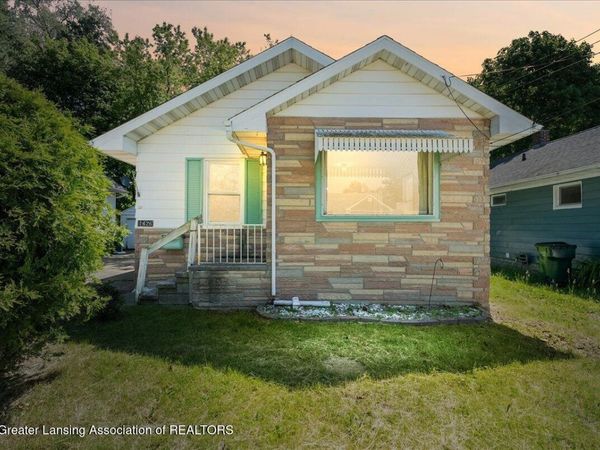 1426 Roseneath Avenue, Lansing, MI 48915