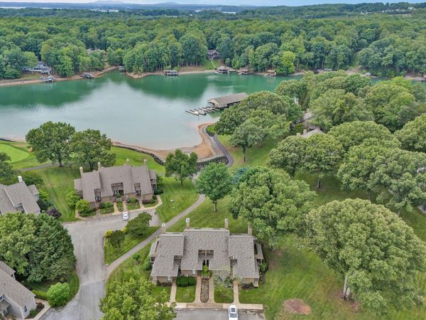 111 Fawn Haven LN , Huddleston, VA 24104