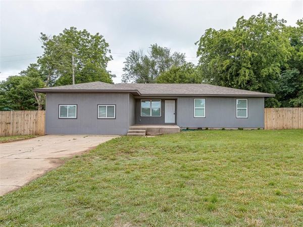 8817 NE 10th Street, Midwest City, OK 73110