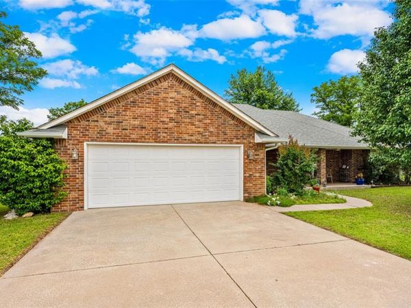 965 Honeysuckle Drive, Tuttle, OK 73089