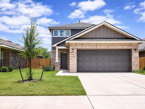 940 Paddock LN, Georgetown, TX 78626