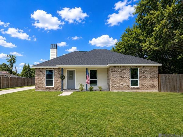 13056 Cypress Gold Dr, St Amant, LA 70774