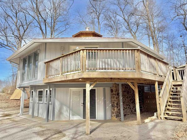 50 Woodlawn Village Drive, Mitchell, IN 47446
