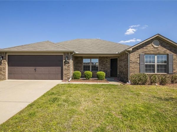 5407 SW Regent Road, Bentonville, AR 72713