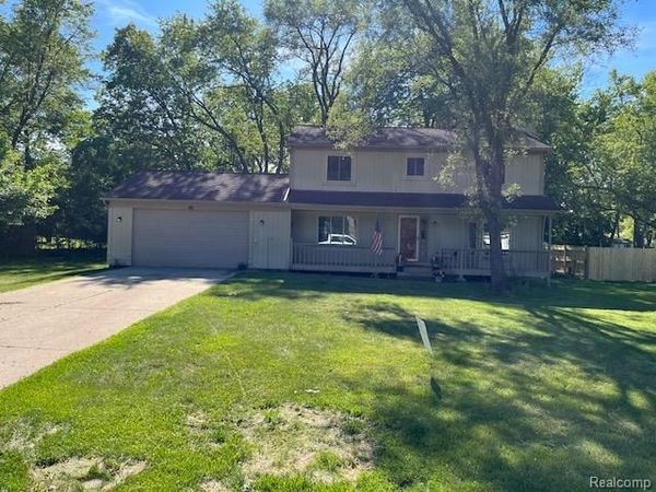 759 Geneva, Waterford Township, Mi 48327