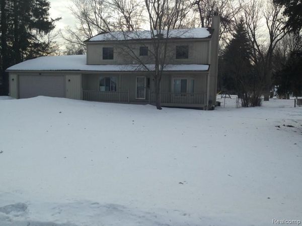 759 Geneva, Waterford Twp, MI 48327