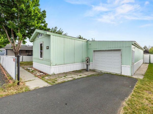 4751 Bellm Drive, Unit SPC 203, Klamath Falls, OR 97603