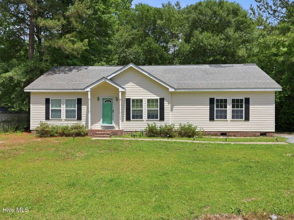175 Country Walk Lane, Sanford, NC 27332