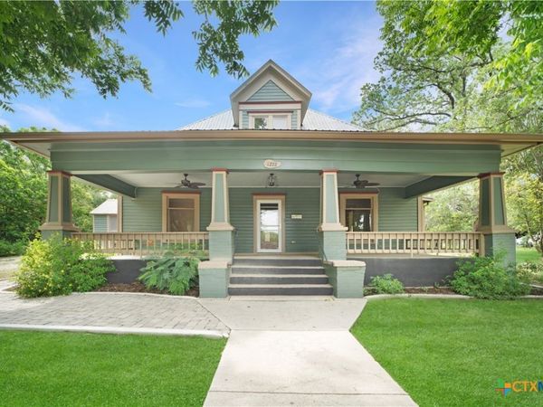 1222 W Hopkins Street , San Marcos, TX 78666