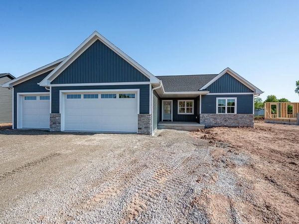 2875 STELOR DRIVE, Green Bay, WI 54311
