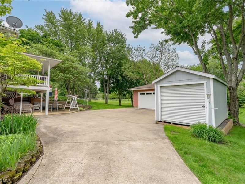 11385 William Penn Avenue NE, Hartville, OH 44632 Photo 10