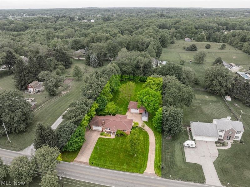 11385 William Penn Avenue NE, Hartville, OH 44632 Photo 5