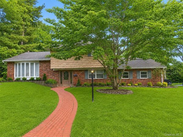 11 Royal Oak Drive , Huntington, NY 11743