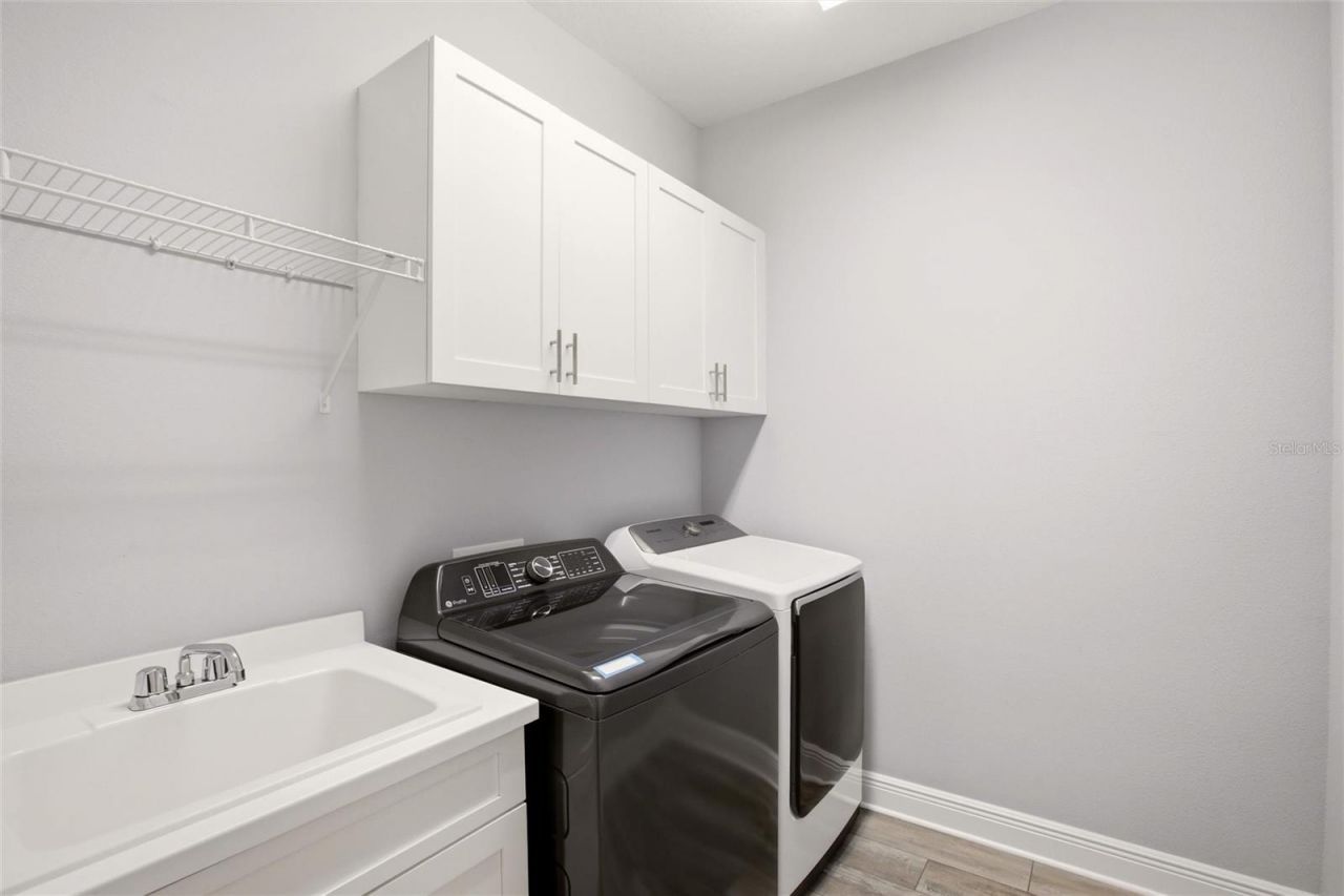7545 Ridgelake Circle, Bradenton, FL 34203 Photo