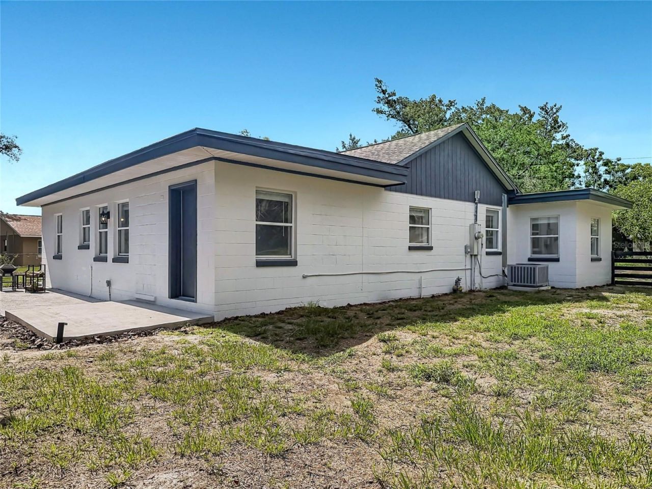 16116 Wallace Street, Umatilla, FL 32784 Photo