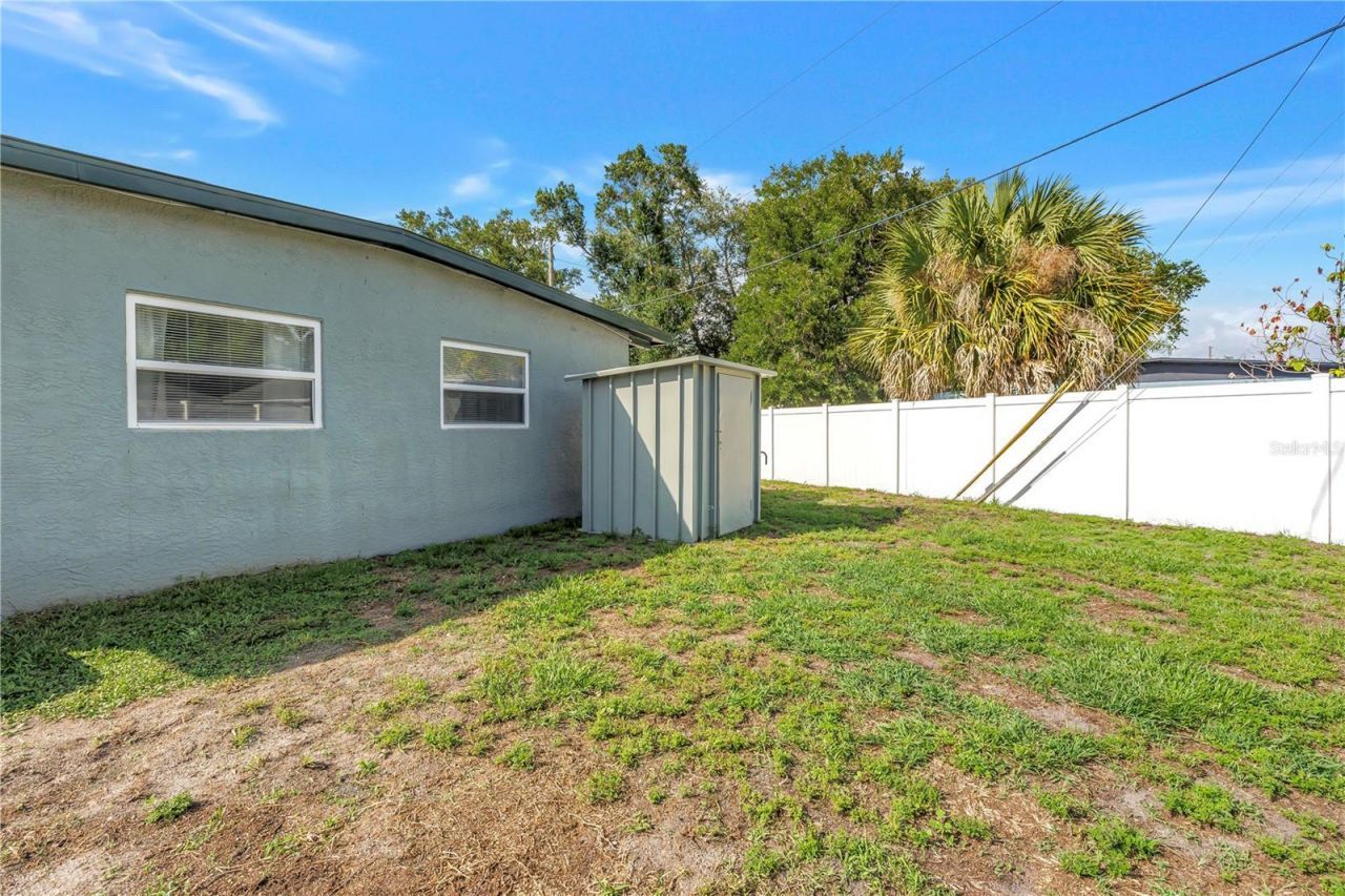 7599 Meadowlawn Drive N, Saint Petersburg, FL 33702 Photo