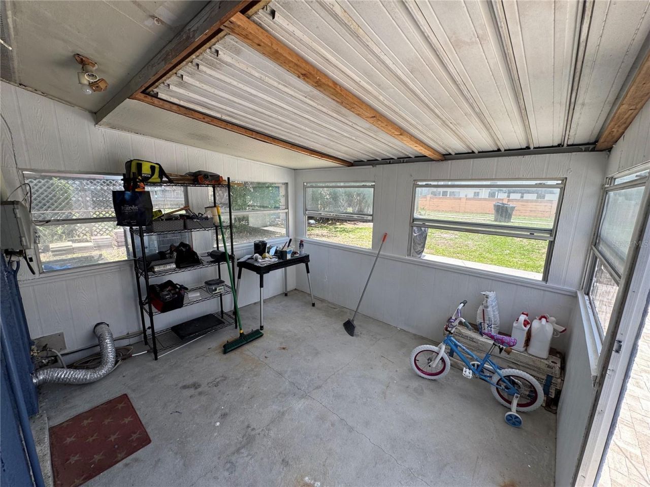 631 75th Avenue N, Saint Petersburg, FL 33702 Photo