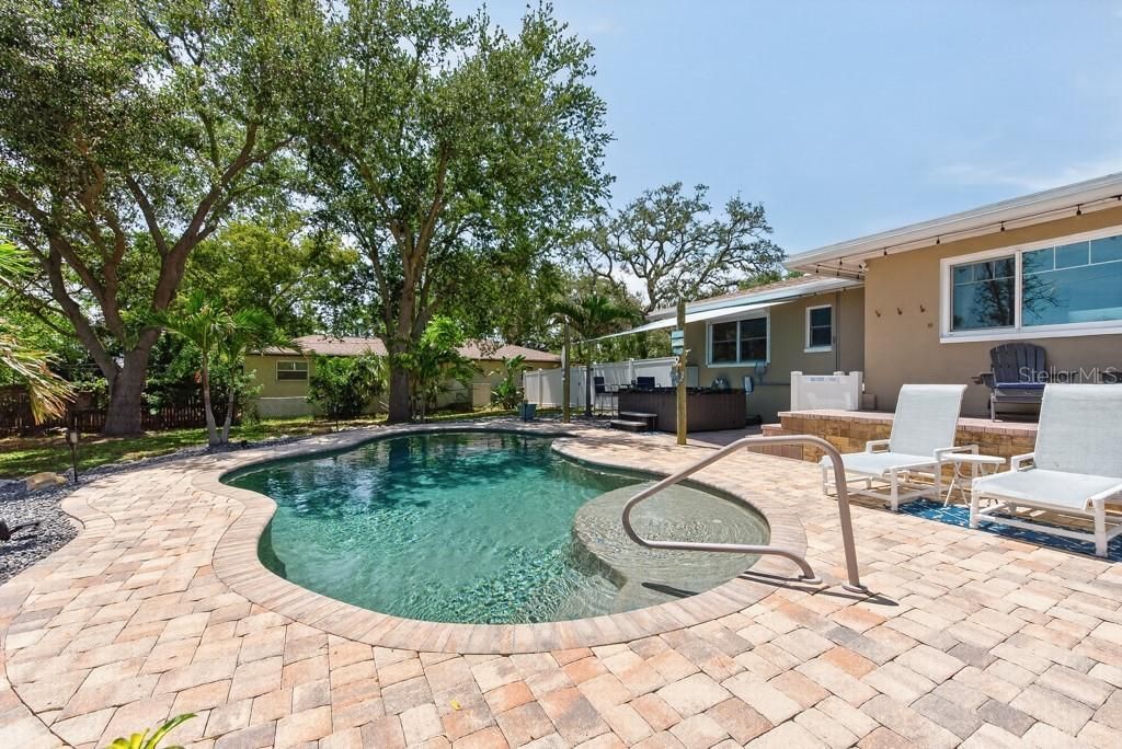 14728 Bay Drive, Largo, FL 33774 Photo