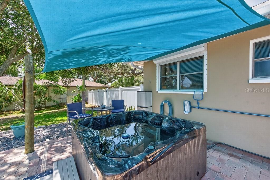14728 Bay Drive, Largo, FL 33774 Photo
