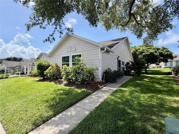 2461 BENTLEY DRIVE , PALM HARBOR, FL 34684
