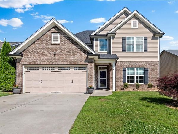 4552 Silo Ridge Court , Clemmons, NC 27012